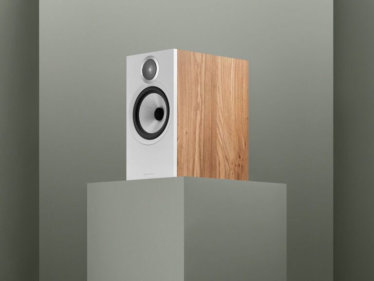 Bowers & Wilkins 606 S3